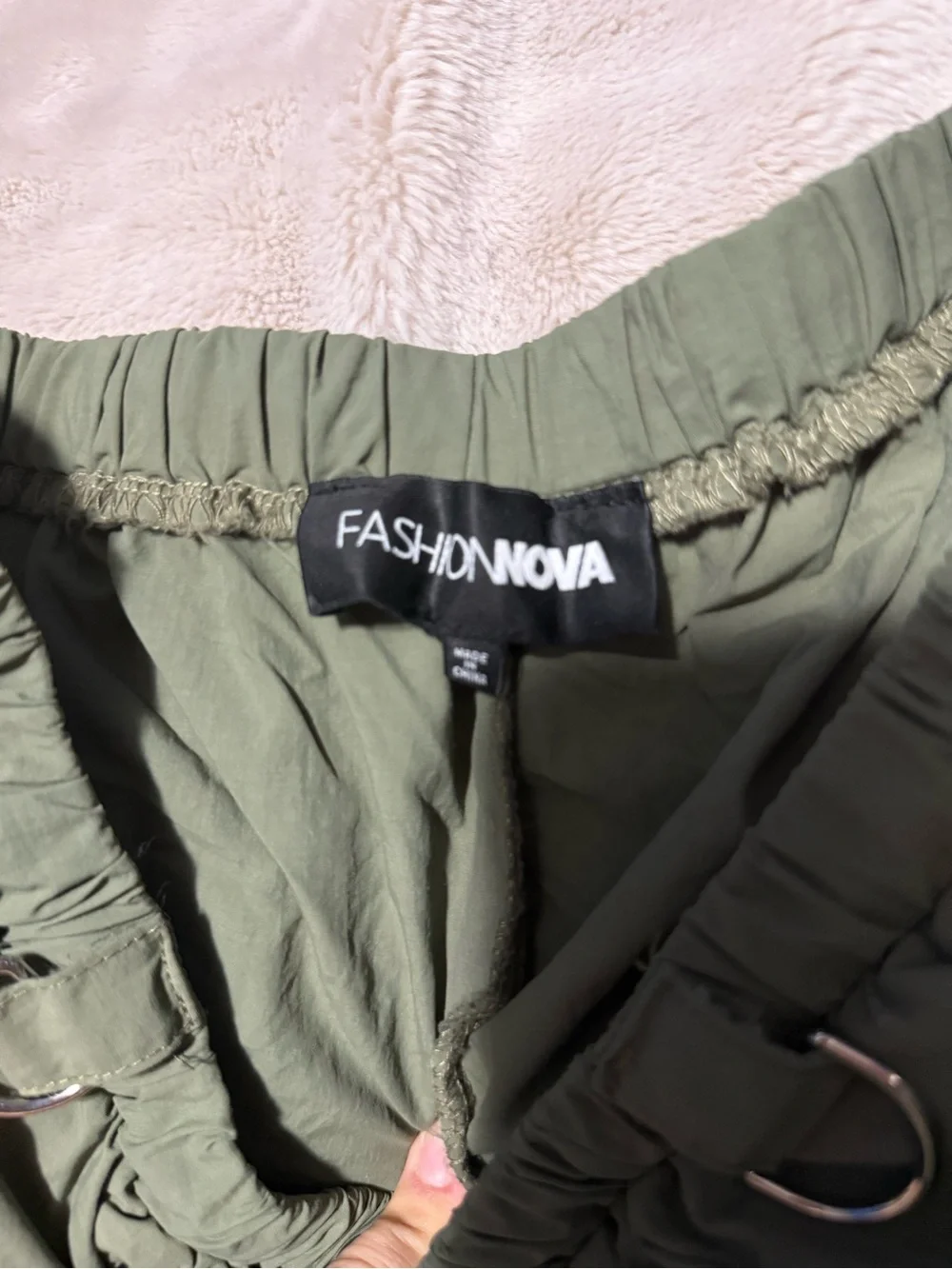 Fashion Nova Women's Cargo Joggers in Green - Picture 4 of 7